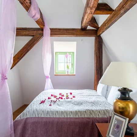 Nobles Apartmán *