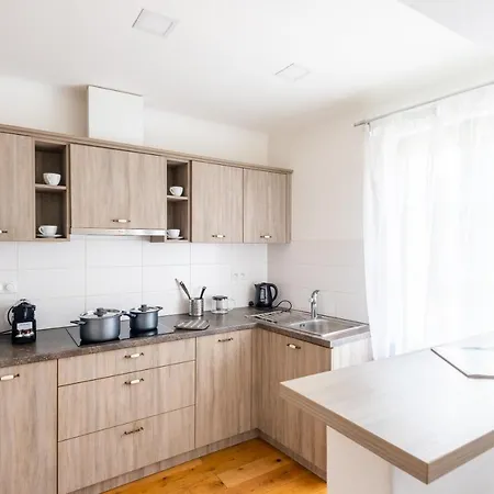 Apartment Nobles